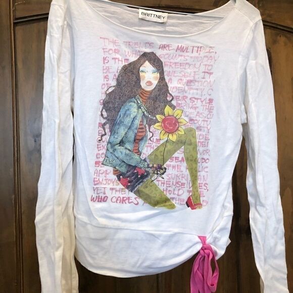 NWOT off shoulder chic blouse - Picture 1 of 1